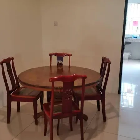 Cozzy26 Homestay Bintulu Exterior photo